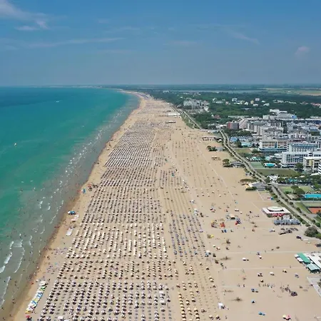 Homely 1 Bedroom Flat With Side Sea View * Bibione