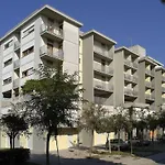 Homely One Bedroom Flat With Side Sea View