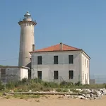 Appartement Homely One Bedroom Flat With Side Sea View *