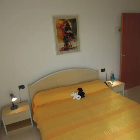 Homely One Bedroom Flat With Side Sea View