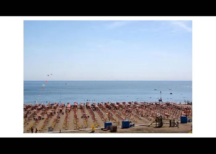 Appartement Homely One Bedroom Flat With Side Sea View *