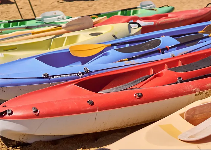 Homely One Bedroom Flat With Side Sea View