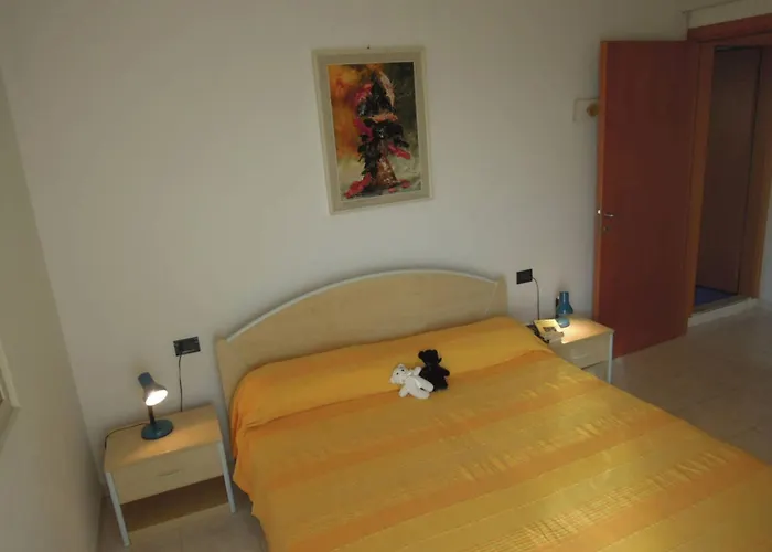 Homely One Bedroom Flat With Side Sea View