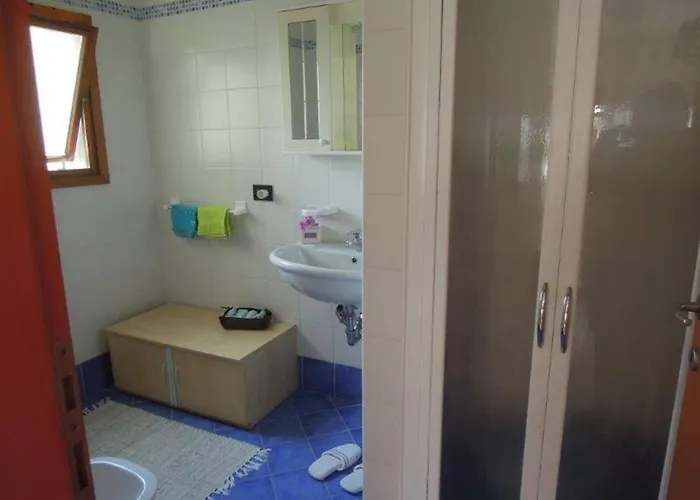 Homely One Bedroom Flat With Side Sea View Appartement *